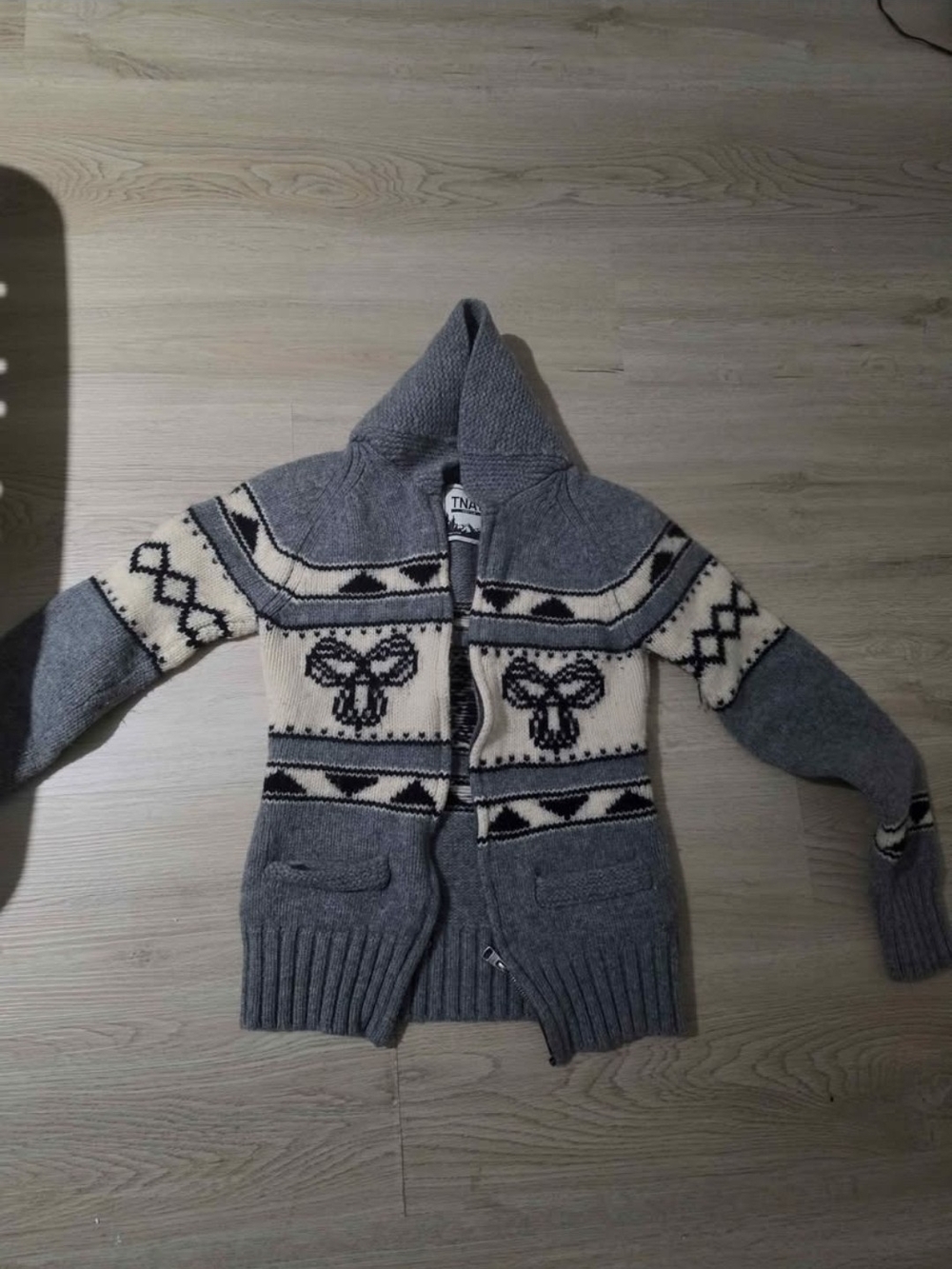 TNA Knit Sweater in Gray & Cream with Pattern